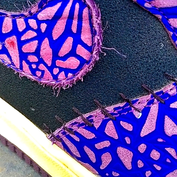 Air Force One 2012' Cracked purple/Safari reflective black, blue, cream/sail - Picture 4 of 10